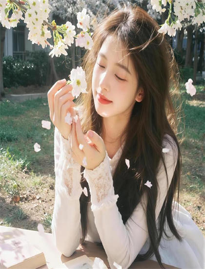 发现婆婆进城：未被注意的细节与意义